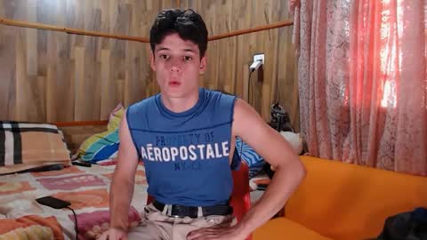 Snapshot of powertwinky chatting on January 2025 09:44:02 PM chris independent online show from January 2025 09:44:02 PM