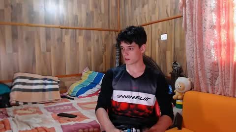 Snapshot of powertwinky chatting on January 2025 09:19:01 PM chris independent online show from January 2025 09:19:01 PM