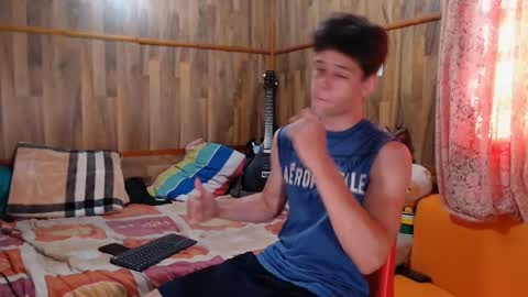 Snapshot of powertwinky chatting on February 2025 08:30:01 PM chris independent online show from February 2025 08:30:01 PM