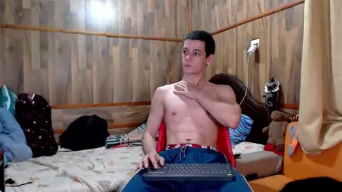 Snapshot of powertwinky chatting on October 2025 03:04:01 AM chris independent online show from October 2025 03:04:01 AM