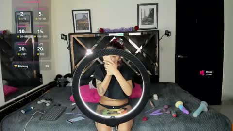 poyson_ivy1 online show from May 2026 12:17:01 AM