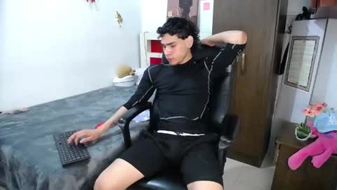 Snapshot of poysonsam chatting on January 2025 12:43:01 PM Ricksam online show from January 2025 12:43:01 PM