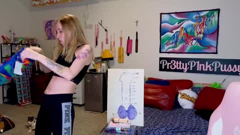 Snapshot of pr3ttyp1nkpussy chatting on January 2026 02:36:02 AM Evangeline Eva Darling online show from January 2026 02:36:02 AM
