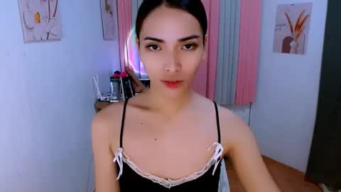 preciosa_banks69 online show from May 2026 01:19:01 PM