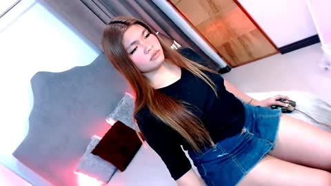 Mia maxwel online show from January 2025 09:59:01 AM