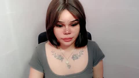 Snapshot of preciousangel69xxx chatting on December 2024 12:12:02 AM MAXXINE online show from December 2024 12:12:02 AM