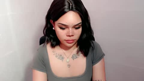 Snapshot of preciousangel69xxx chatting on January 2025 10:24:02 AM MAXXINE online show from January 2025 10:24:02 AM