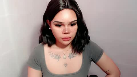 Snapshot of preciousangel69xxx chatting on January 2025 10:11:02 AM MAXXINE online show from January 2025 10:11:02 AM