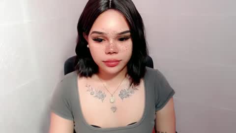 Snapshot of preciousangel69xxx chatting on January 2025 10:29:02 AM MAXXINE online show from January 2025 10:29:02 AM