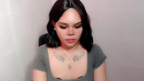 Snapshot of preciousangel69xxx chatting on January 2025 01:31:02 AM MAXXINE online show from January 2025 01:31:02 AM