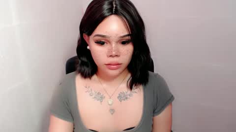 Snapshot of preciousangel69xxx chatting on January 2025 11:21:02 PM MAXXINE online show from January 2025 11:21:02 PM