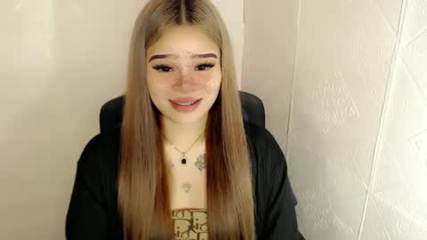 Snapshot of preciousangel69xxx chatting on March 2025 12:20:01 AM MAXXINE online show from March 2025 12:20:01 AM