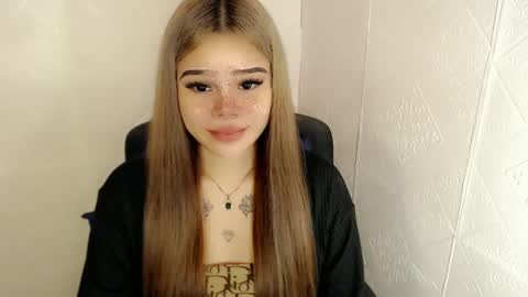 Snapshot of preciousangel69xxx chatting on March 2025 03:24:01 AM MAXXINE online show from March 2025 03:24:01 AM