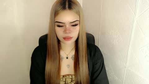 Snapshot of preciousangel69xxx chatting on March 2025 10:24:01 PM MAXXINE online show from March 2025 10:24:01 PM