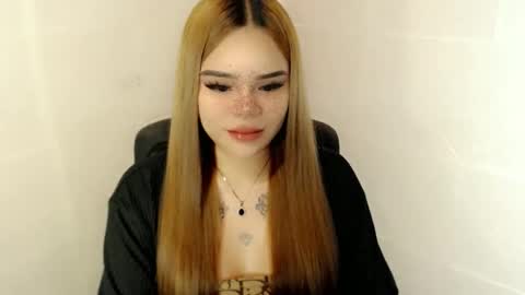 Snapshot of preciousangel69xxx chatting on October 2025 02:32:01 AM MAXXINE online show from October 2025 02:32:01 AM