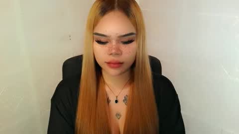 MAXXINE online show from December 2025 02:52:01 AM