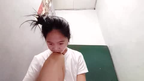 Dinah online show from March 2025 12:33:02 AM