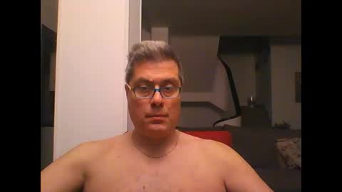 Snapshot of prendimisubito chatting on January 2025 12:43:02 AM prendimisubito online show from January 2025 12:43:02 AM