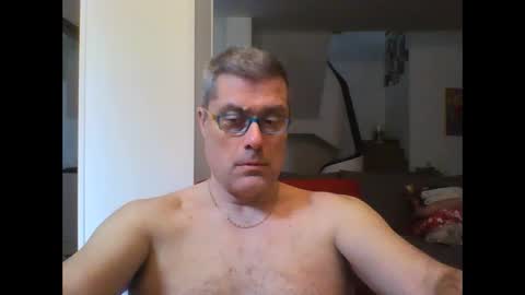 Snapshot of prendimisubito chatting on February 2025 09:56:01 AM prendimisubito online show from February 2025 09:56:01 AM