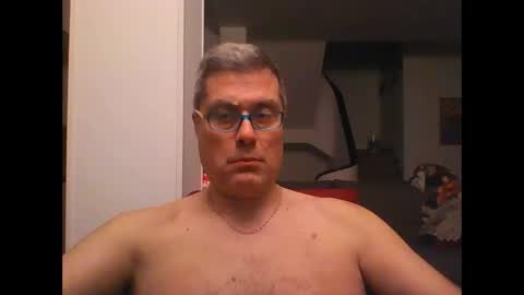 Snapshot of prendimisubito chatting on March 2025 12:18:02 AM prendimisubito online show from March 2025 12:18:02 AM