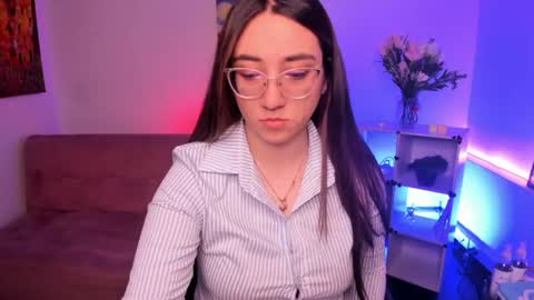Snapshot of press_anykey chatting on June 2026 12:29:02 PM Camila online show from June 2026 12:29:02 PM