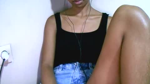 prettiethalia online show from January 2026 07:11:01 PM