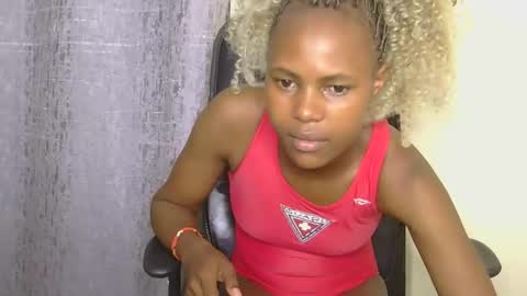 pretty_africanah online show from February 2026 10:28:01 PM