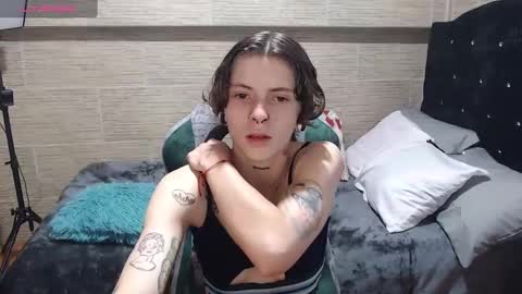 pretty_cristal22 online show from February 2025 01:26:01 AM