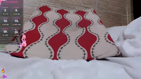 pretty_cristal22 online show from September 2025 02:31:01 PM