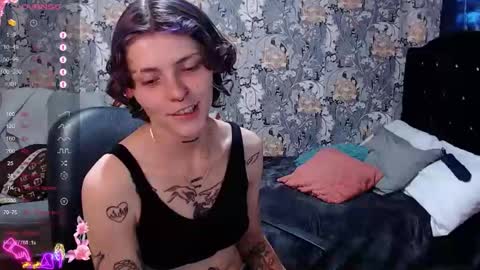 pretty_cristal22 online show from May 2026 09:56:02 PM