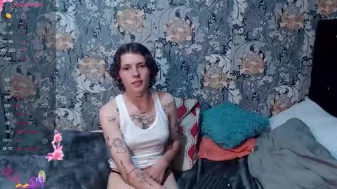 pretty_cristal22 online show from May 2026 01:55:01 AM