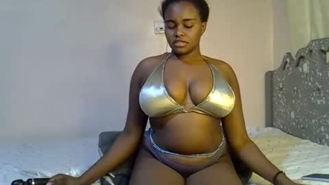 pretty_daina3 online show from October 2025 07:26:01 PM