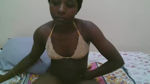 Snapshot of pretty_do chatting on February 2026 12:37:02 AM pretty online show from February 2026 12:37:02 AM