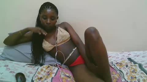 Snapshot of pretty_do chatting on February 2026 03:05:02 PM pretty online show from February 2026 03:05:02 PM