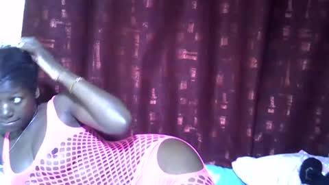 pretty_ebby online show from June 2026 12:11:02 PM