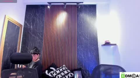 pretty_honey22 online show from May 2026 08:24:02 PM