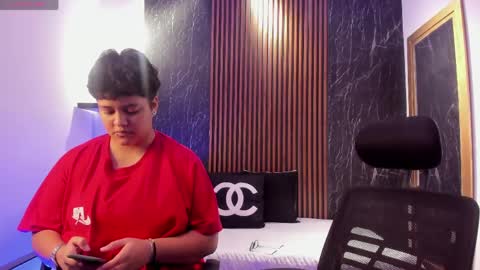 pretty_honey22 online show from May 2026 08:14:02 PM