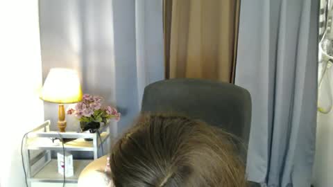 Snapshot of pretty_kimxxx chatting on February 2025 04:53:01 AM Kim online show from February 2025 04:53:01 AM