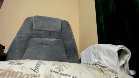 Snapshot of pretty_kitty_babe chatting on December 2025 10:20:02 AM kezzy online show from December 2025 10:20:02 AM