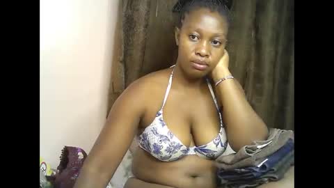 pretty_kylah online show from May 2026 12:32:01 PM