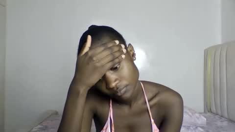 pretty luv1 online show from April 2026 07:15:01 PM