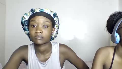 pretty luv1 online show from April 2026 10:26:01 PM