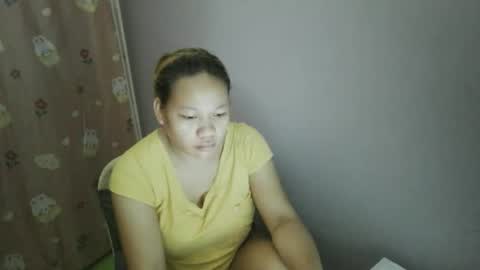pretty_lyn08 online show from April 2026 08:30:02 AM