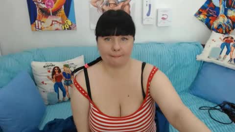 Snapshot of pretty_malika chatting on July 2026 03:06:02 PM pretty_malika online show from July 2026 03:06:02 PM