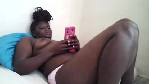 Snapshot of pretty_melan chatting on July 2026 12:51:02 PM pretty_melan online show from July 2026 12:51:02 PM