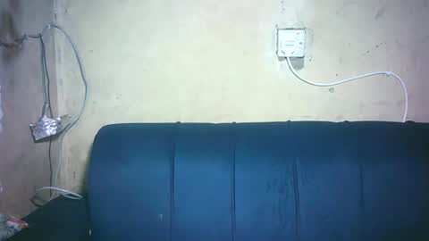 pretty_milan online show from December 2025 09:05:02 AM