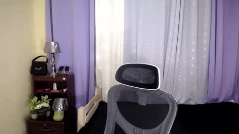 Snapshot of pretty_morenaxx chatting on March 2025 12:01:02 PM Marimar online show from March 2025 12:01:02 PM