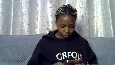 Snapshot of pretty_petite24 chatting on September 2025 05:57:02 PM pretty_petite24 online show from September 2025 05:57:02 PM