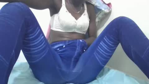 pretty_petite_ebony online show from December 2024 09:20:02 PM