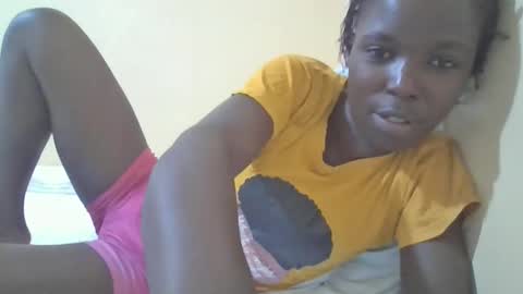 pretty_petite_ebony online show from March 2025 10:15:02 PM